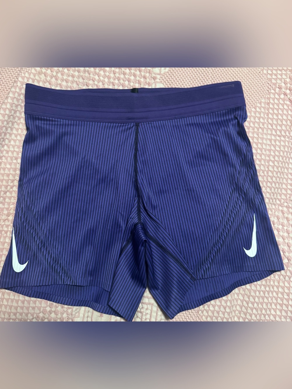 Nike Women's Running Shorts FN3271-510 Purple Tight Fit Size L NWT